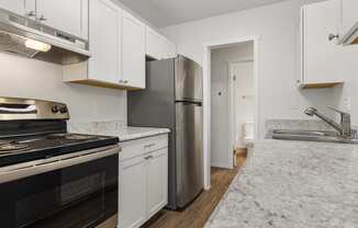 Granite Countertop Kitchen at The Ridge at Bellevue, Bellevue, WA