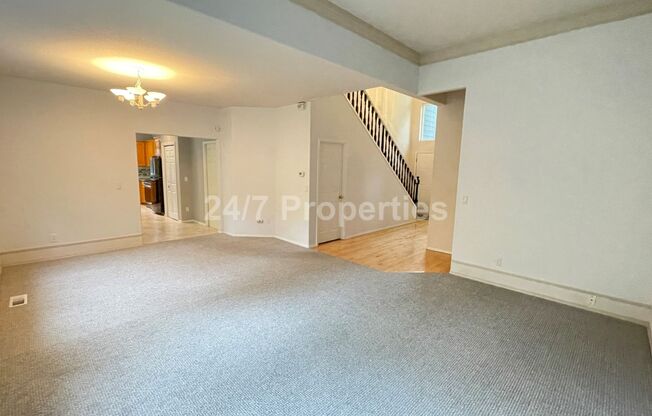 Inviting 3 BD | 2.5 BA Home w/ Massive Backyard and Deck! - Tigard