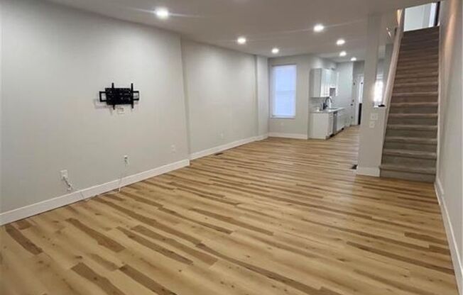 Beautifully Renovated 4-bedroom, 2 bath Home Available in Bethlehem