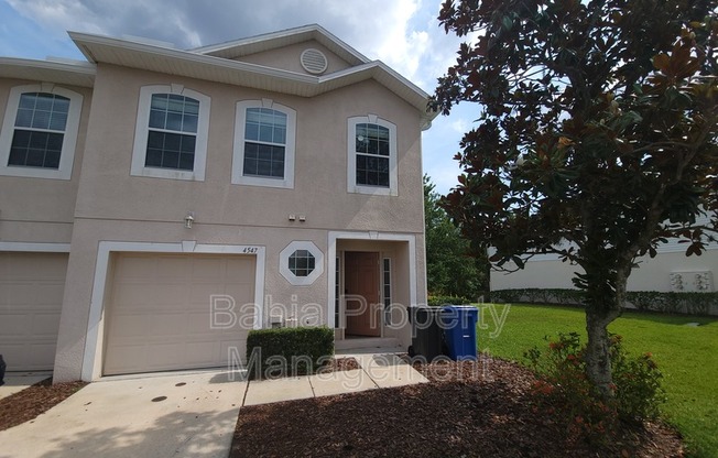 3 beds, 2.5 baths, 1,764 sqft, $1,995