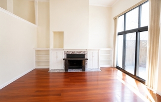 3 beds, 3.5 baths, 1,900 sqft, $4,500, Unit TH-3
