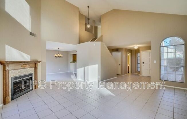 521 E KRISTAL WAY