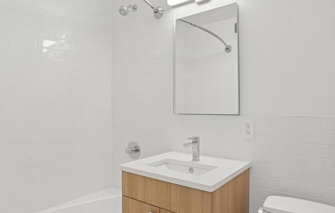 1 bed, 1 bath, $6,250, Unit 5I