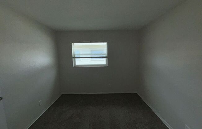 2 beds, 1 bath, $1,225, Unit P281 - Winds #3B - 3007 50th St S