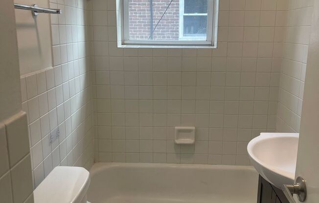 1 bed, 1 bath, 500 sqft, $1,325, Unit 308
