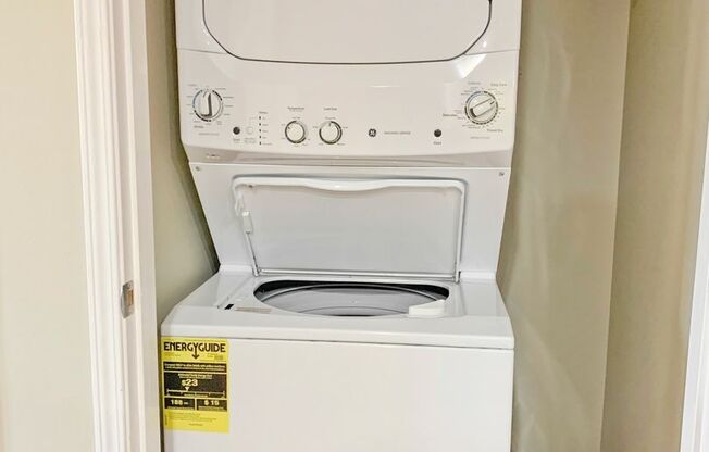 2 beds, 2 baths, 958 sqft, $1,275, Unit 419