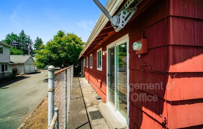 1307 SE 130 AVE