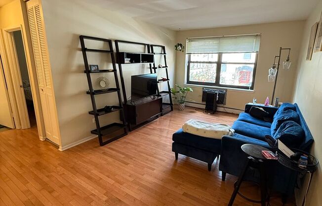 1 bed, 1 bath, 575 sqft, $1,750, Unit 541-201