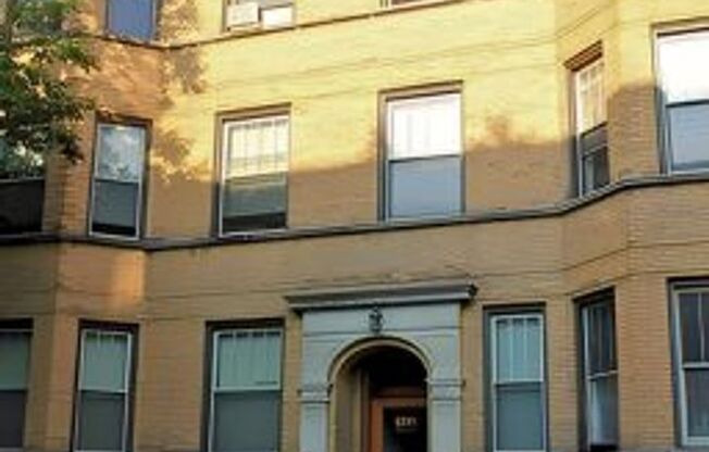 1332-34 W. Granville/6206-10 N. Wayne
