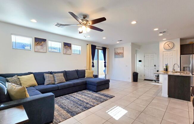 Accommodating and Spacious West Valley Home Near Loop 101! Community Pool!!