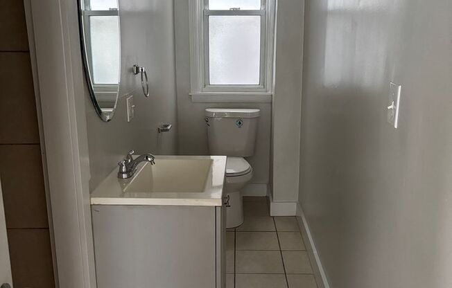 2 beds, 1 bath, 900 sqft, $1,500, Unit unit 1 REAR