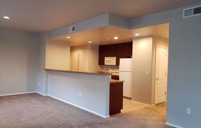 2 beds, 2 baths, $1,895