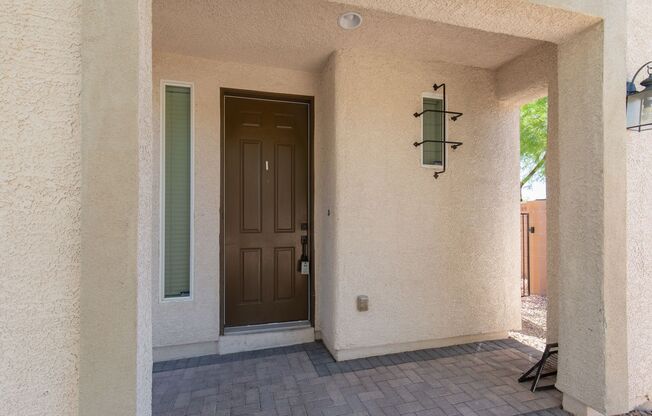 Recently renovated 4br home in Mountain's Edge