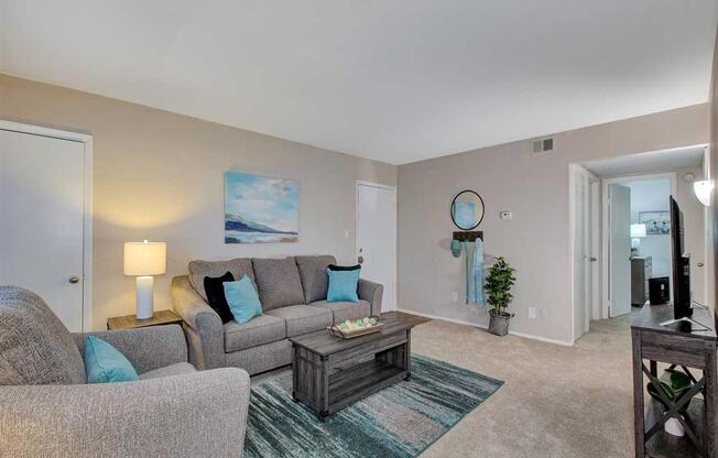 Spacious Living Room at Ridgewood Club Apartments, Virginia, 23452