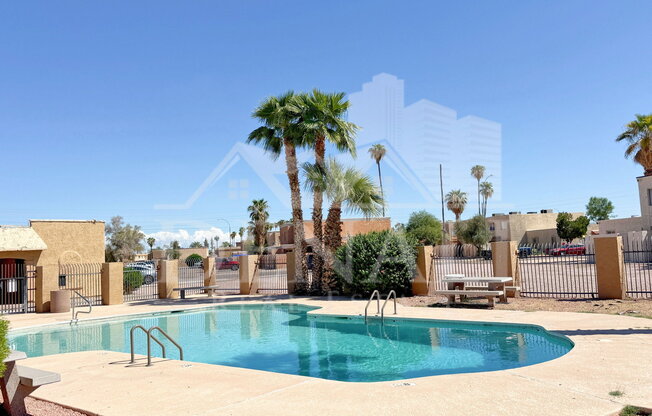 2 beds, 1 bath, 792 sqft, $1,095