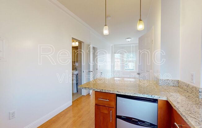 1049 POST ST