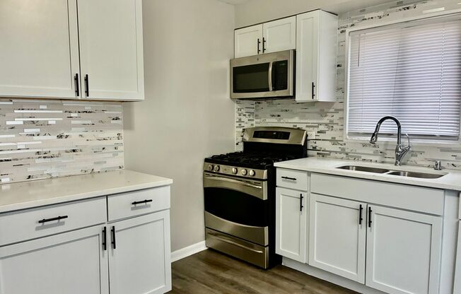 Gorgeous 3bed 1bath Single family house