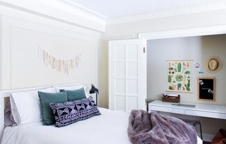 Studio, 1 bath, 425 sqft, $875, Unit 604