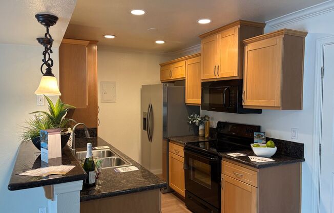 1 bed, 1 bath, 836 sqft, $2,550, Unit A040