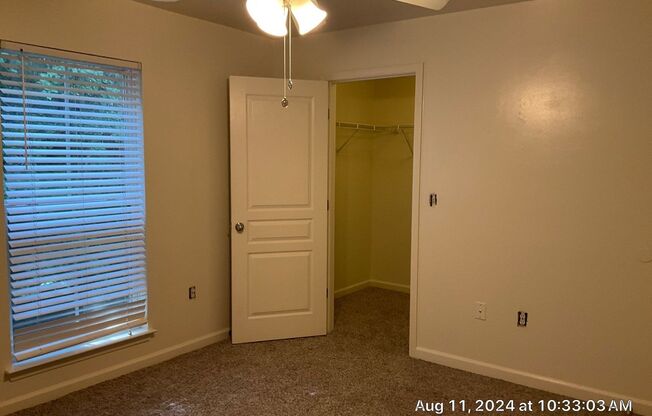 3 beds, 3 baths, 1,332 sqft, $1,800, Unit 03914C-0210