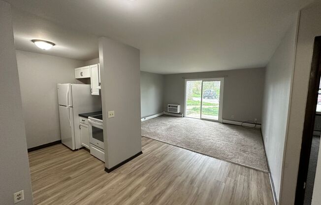 2 beds, 1 bath, 740 sqft, $1,385, Unit 2609-6