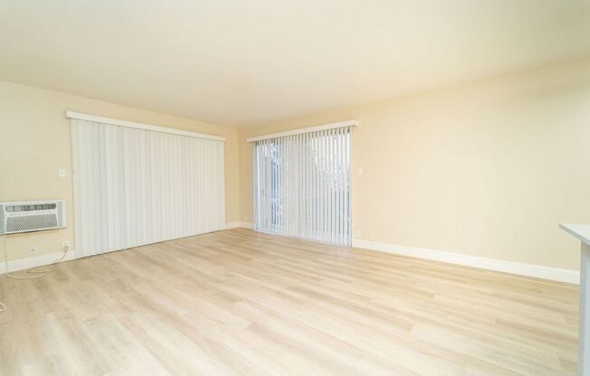 1 bed, 1 bath, 640 sqft, $2,095, Unit 213