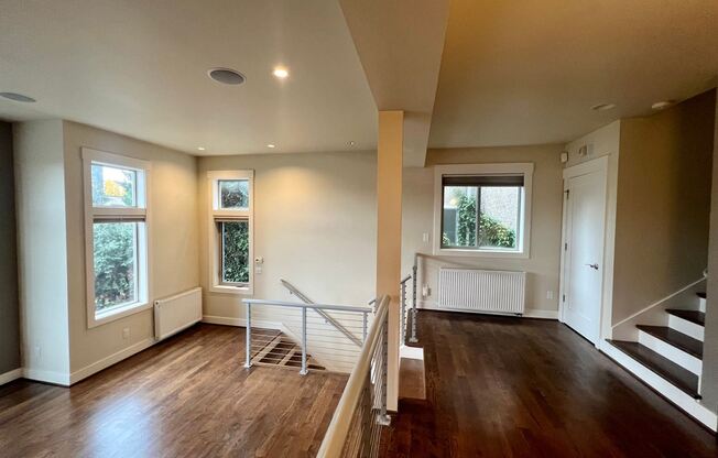 2644A 23rd Ave W