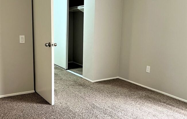 2 beds, 1 bath, 850 sqft, $2,095, Unit 3