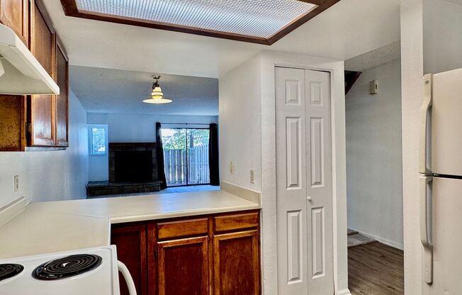 2 beds, 1 bath, $1,750