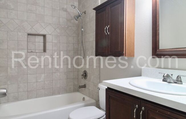 3 beds, 2 baths, $3,895