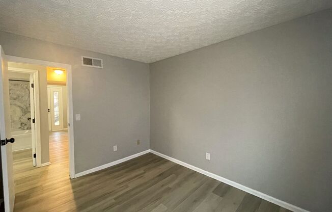 2 beds, 1 bath, $1,350