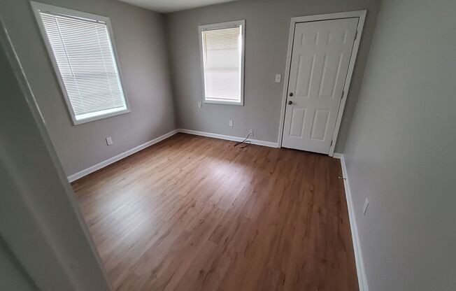 1493 Gaither St #4