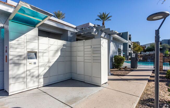 2 beds, 2 baths, 972 sqft, $1,599, Unit 320