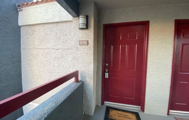 CUTE REMODELED ONE BEDROOM UNIT IN GATED COMMUNITY!