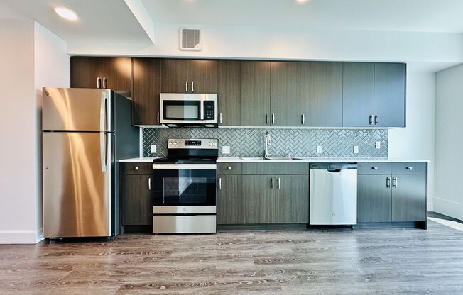 1 bed, 1 bath, 453 sqft, $2,650, Unit 410-812