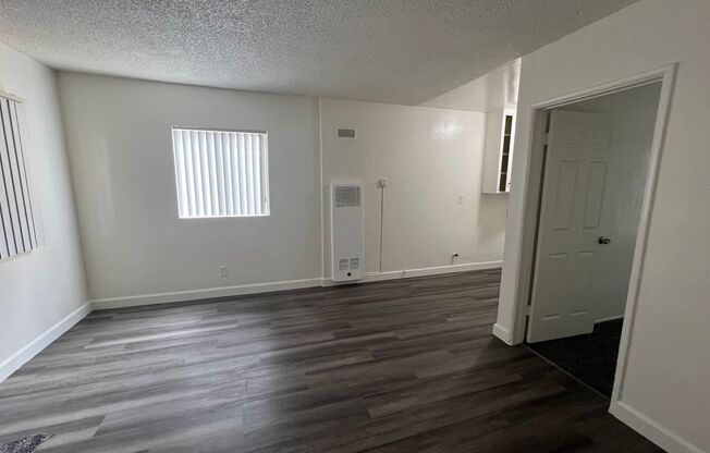 Lakewood 11823