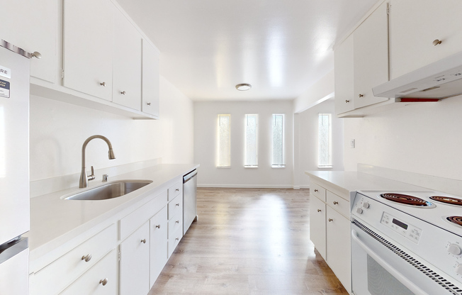3101 LAGUNA ST