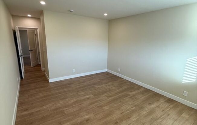 3 beds, 2 baths, 1,400 sqft, $3,295, Unit 10