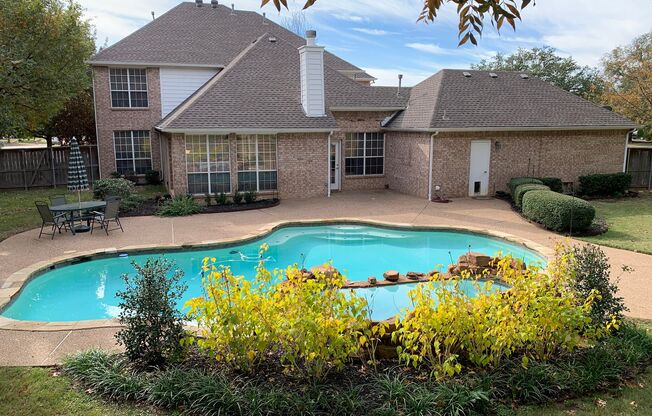 Welcome to your 5-4-3 private oasis in Carroll ISD!