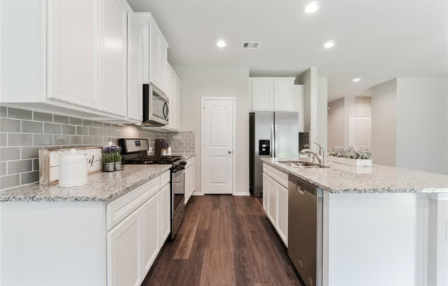 2274 Strong Horse Dr