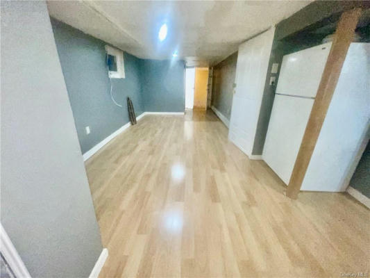 1 bed, 1 bath, 450 sqft, $2,696