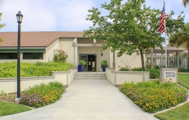 1 bed, 1 bath, 818 sqft, $2,195, Unit 143