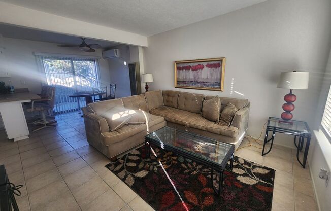 1 bed, 1 bath, 600 sqft, $1,000, Unit Cactus Dr. 73636 Unit D