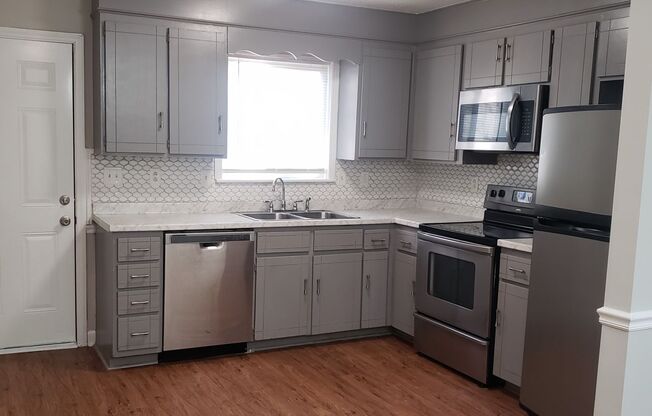 Adorable 3 Bedroom Home in Hemby Bridge!