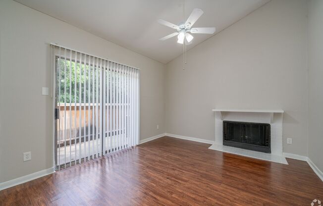 2 beds, 2 baths, 1,032 sqft, $1,215