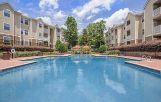 a blue and white pattern on a wall