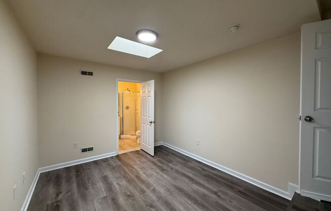4 beds, 3 baths, 1,800 sqft, $2,200, Unit Unit 2