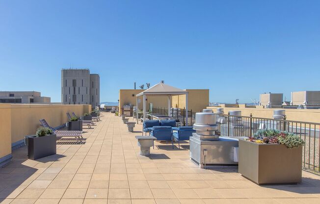 2 beds, 2 baths, $2,995, Unit #513