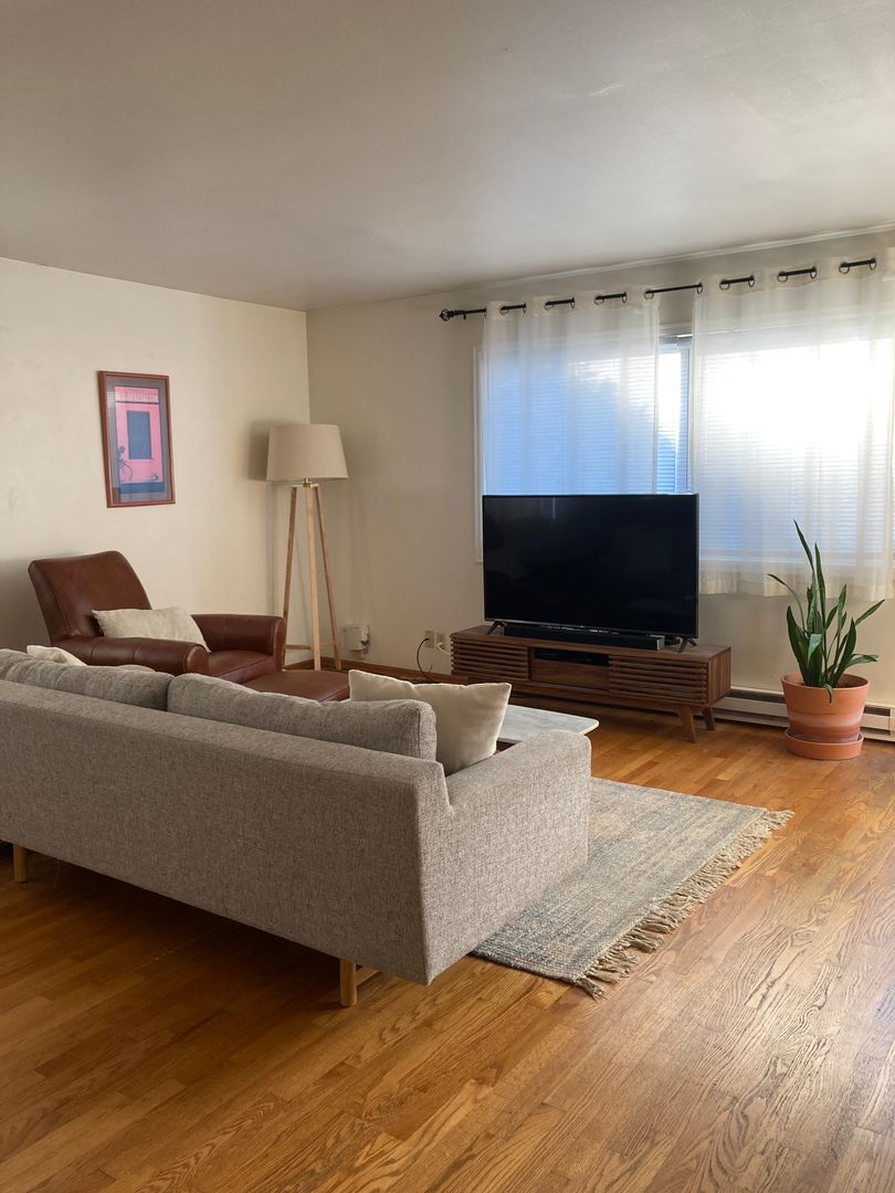 FREMONT 5 APARTMENTS