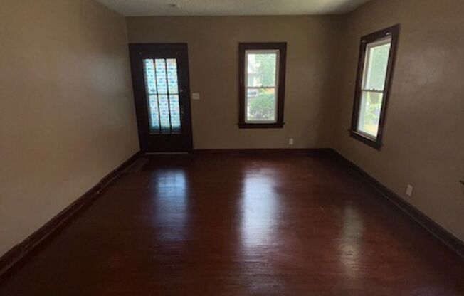 817 E. Riverside Dr, Evansville, IN 47713